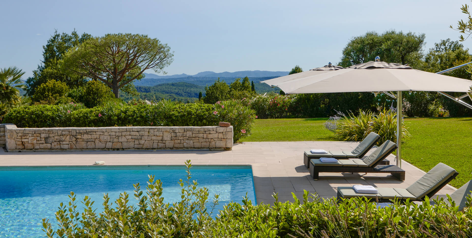 pool1 Côte d'Azur villa - pool