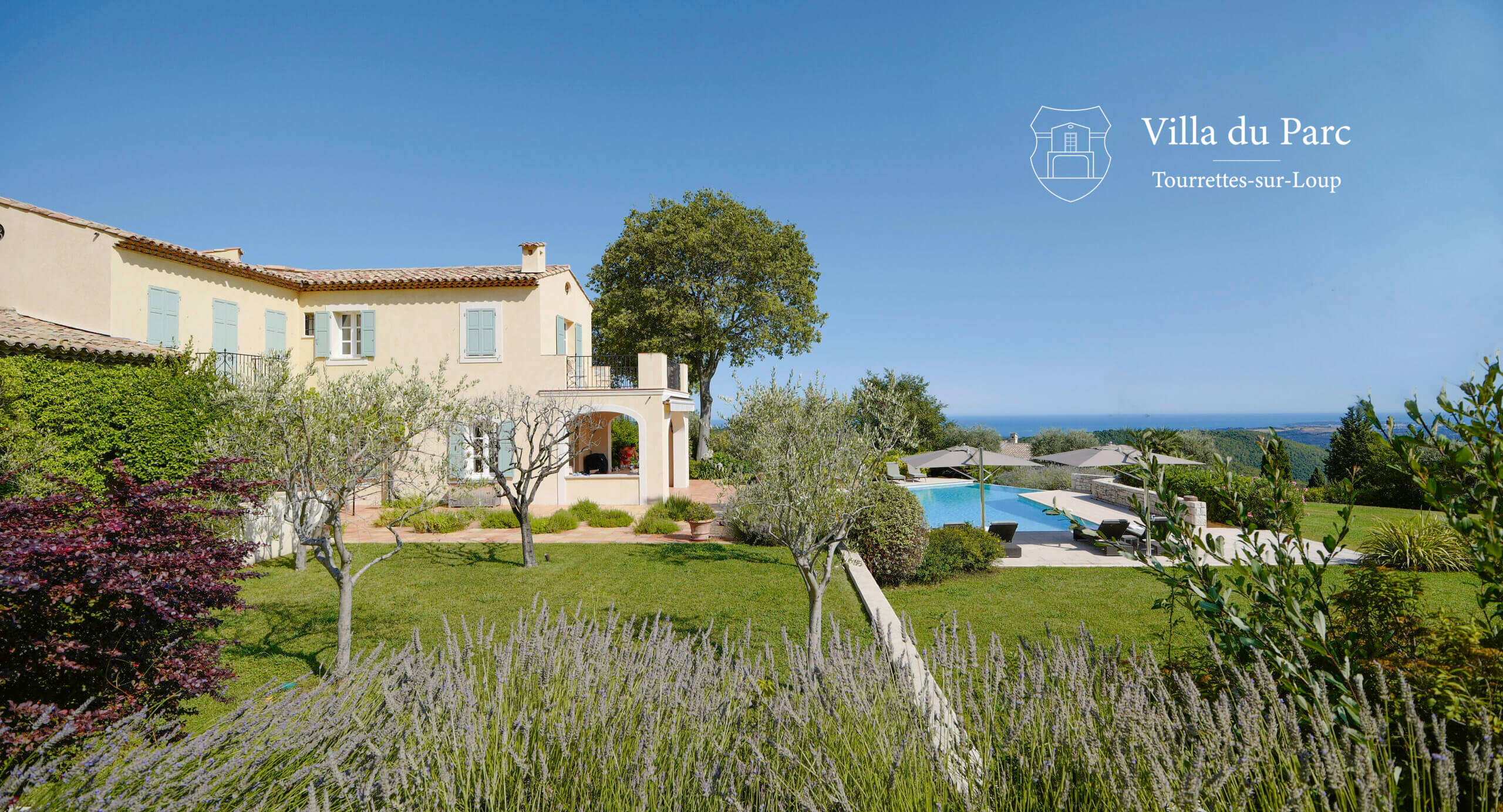 luxury rental villa provence - view from the garden